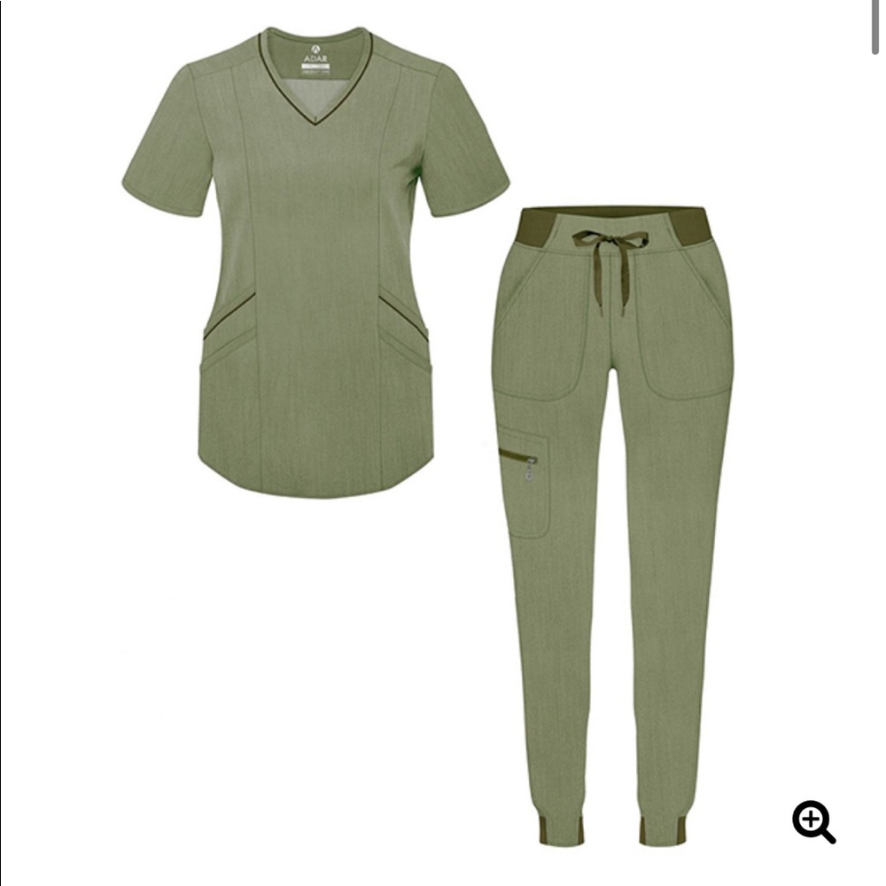 XS top/XS bottom Scrubs- EUC